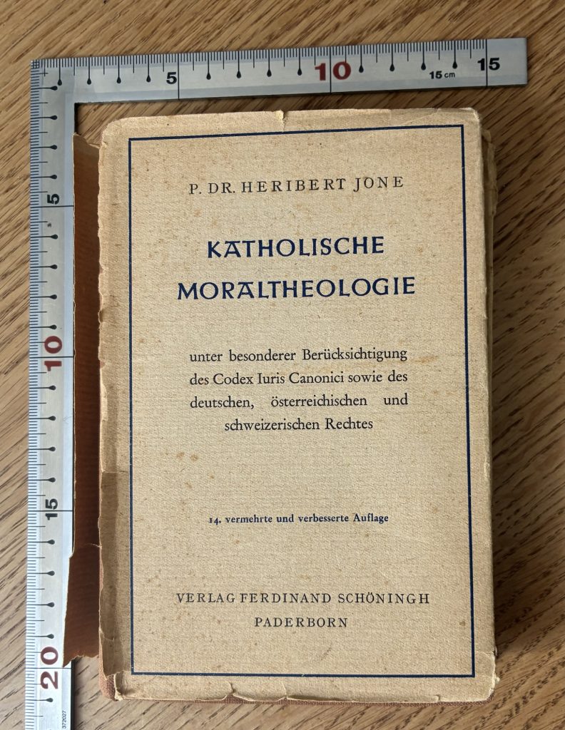 Bild: Leichte Gebrauchsspuren 85 Jahre alten Büchleins. Auch hier unschwer zu erkennen: Ostwestfalen lieben die kompakte Bauweise.